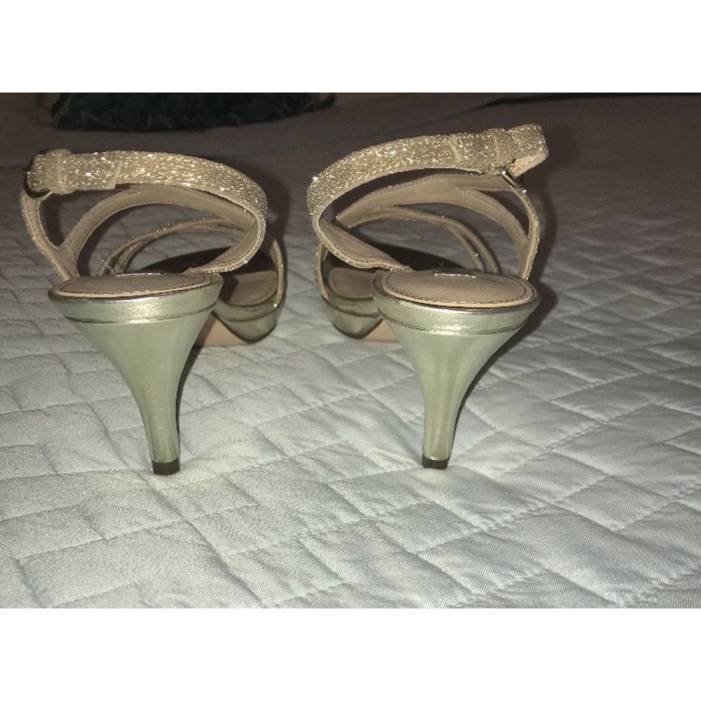 Nina Nura Platino Gold Sandals View 4
